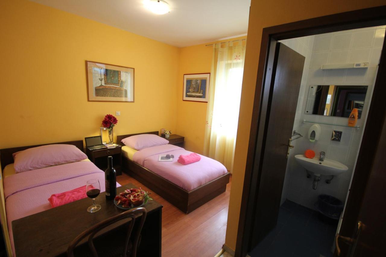 Guest House Vila Micika Dubrovnik Buitenkant foto